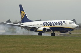 Ryanair potrebbe introdurre una tassa toilette per combattere la crisi 