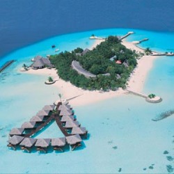 Il governo delle Maldive introduce una nuova tassa ambientale