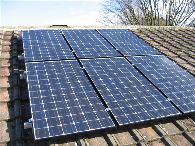 Incentivi fotovoltaico solo se garantisce lo smaltimento