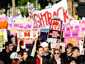 A Londra studenti contro le tasse