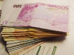 Transazioni: uso del contante ridotto a mille euro