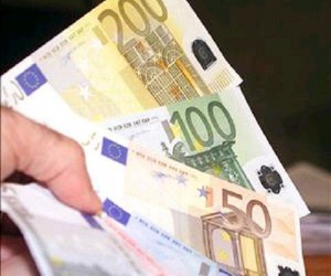 Spesometro: come gestire in cassa le entrate maggiori di 1000 euro
