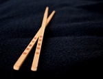 La Cina introduce una tassa sulle bacchette di legno