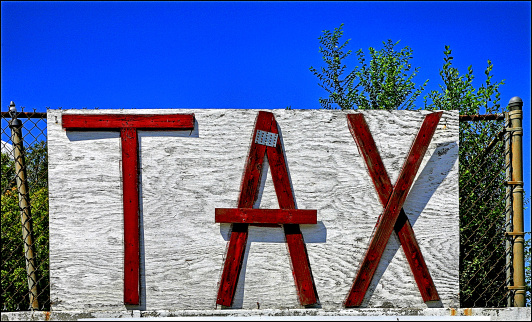 Differenza tra tasse e imposte